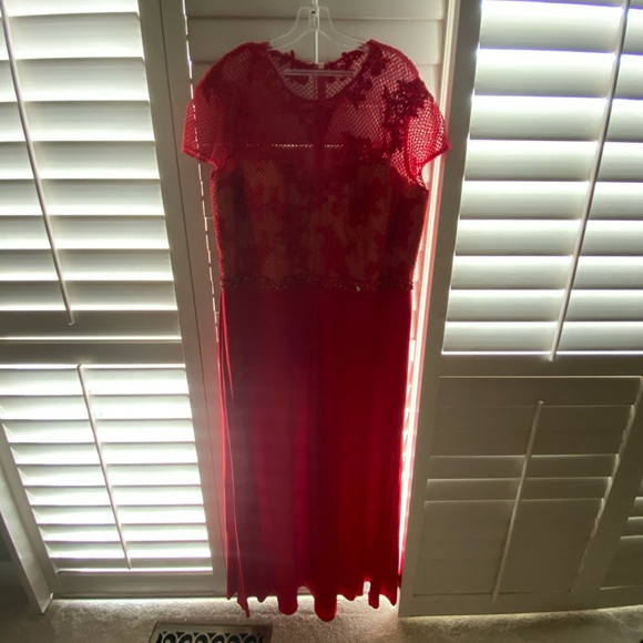 Mac Duggal Gown - Picture 3 of 4